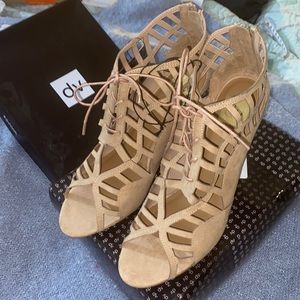 Dolce Vita Heel Booties